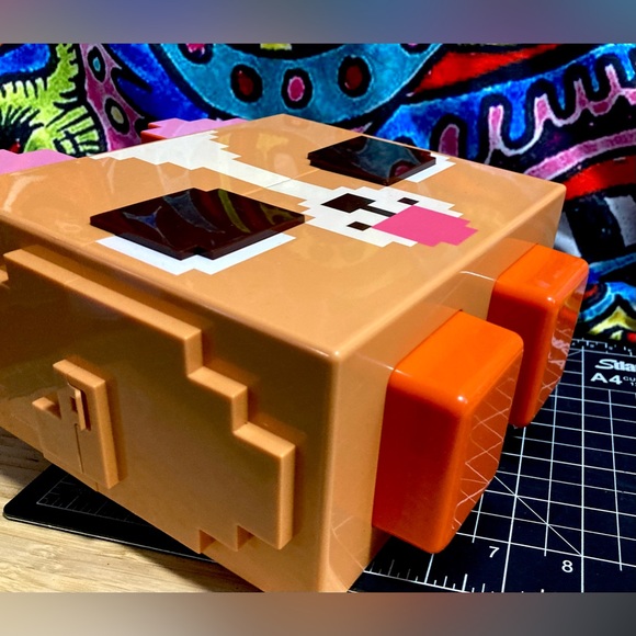 Pet Simulator - Pixel Corgi Collectors Box - Picture 5 of 12